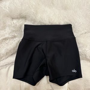 ALO Yoga black spandex